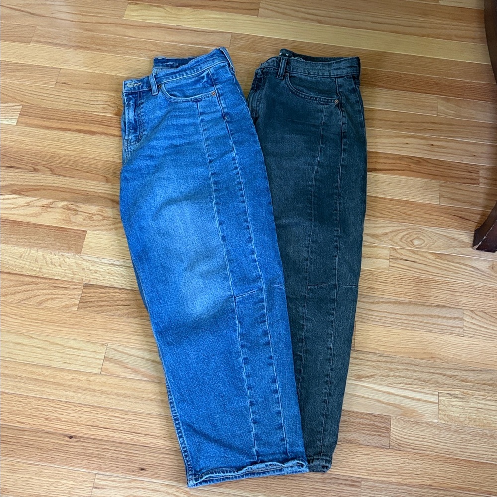 Old Navy Blue and Black Denim Barrel Jeans